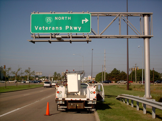 Cantilever Traffic Signal Structures Mast Arm Overhead Sign Supporting Structures Truss